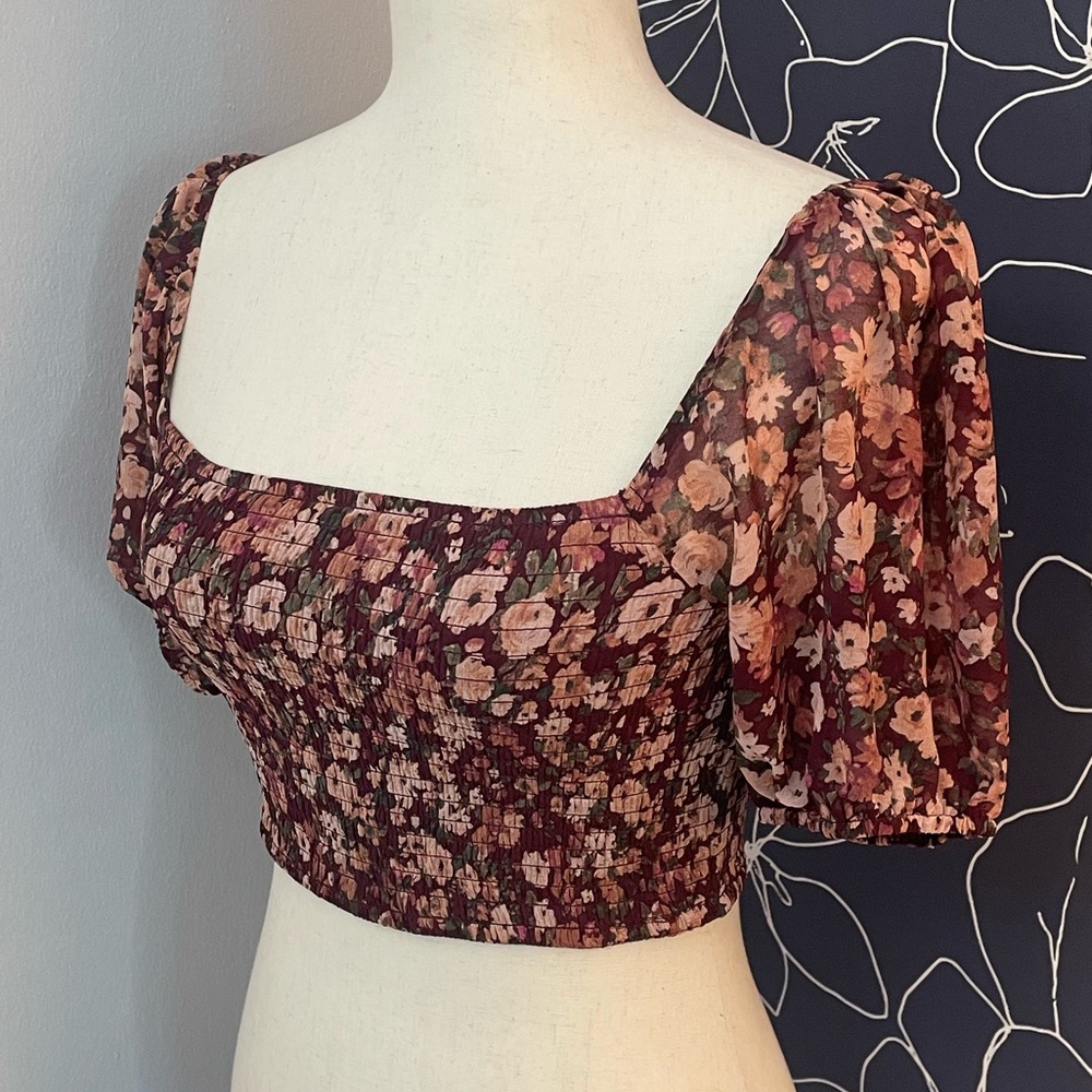 NWT Altar'd State Floral Print Crop Top Short Sleeve, Size Small S - Picture 1 of 7